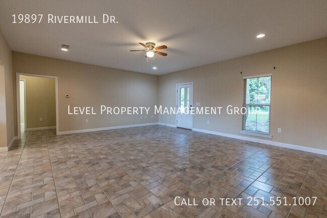 Building Photo - 19897 River Mill Dr