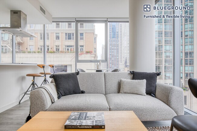 Foto del edificio - 8 E Huron St