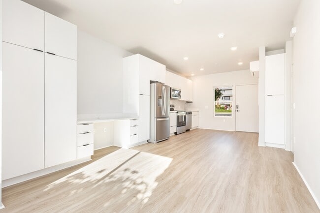 Building Photo - 91-3575-3575 Kamolehonua St