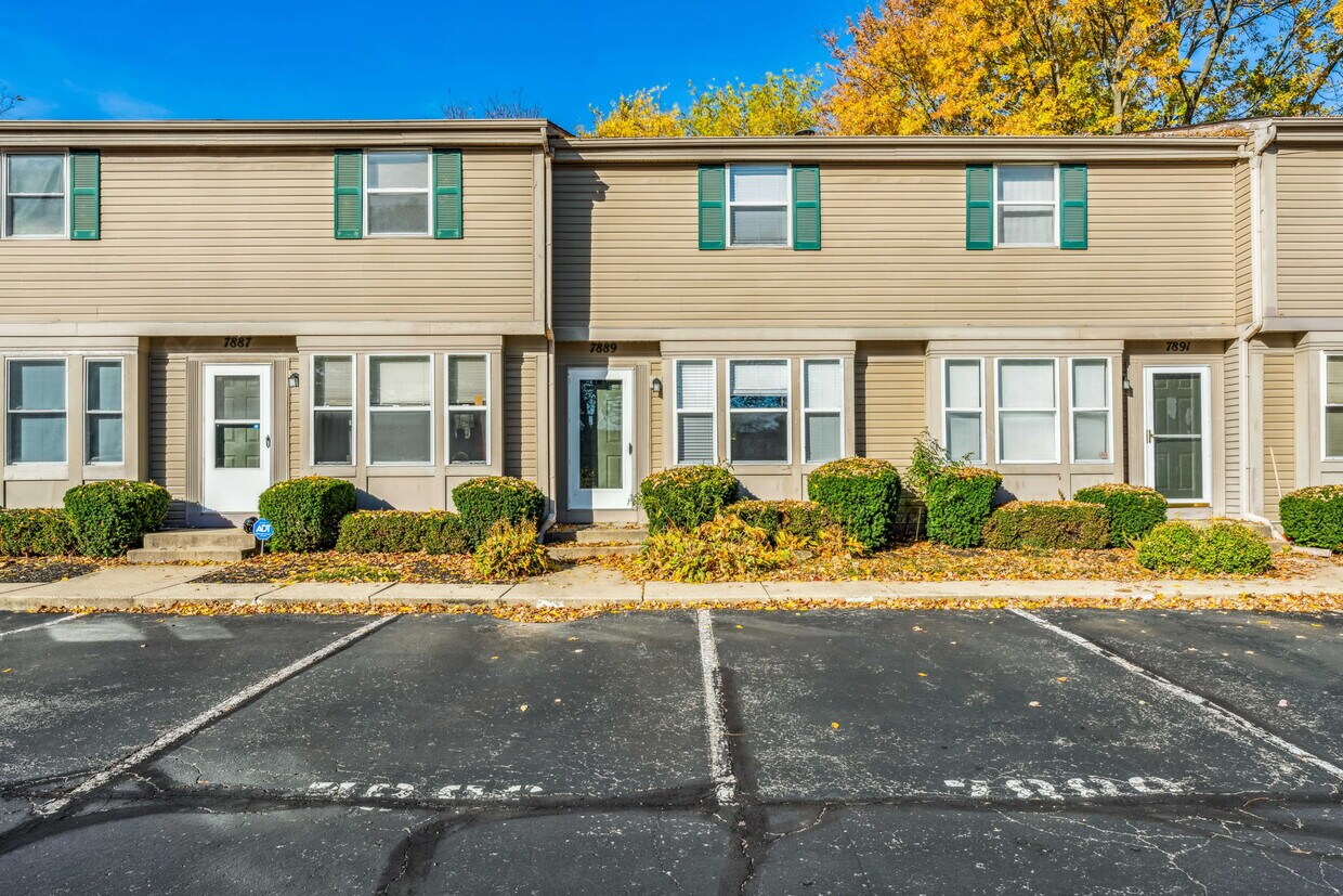 7889 Barkwood Dr, Worthington, OH 43085 Townhome Rentals in Worthington OH