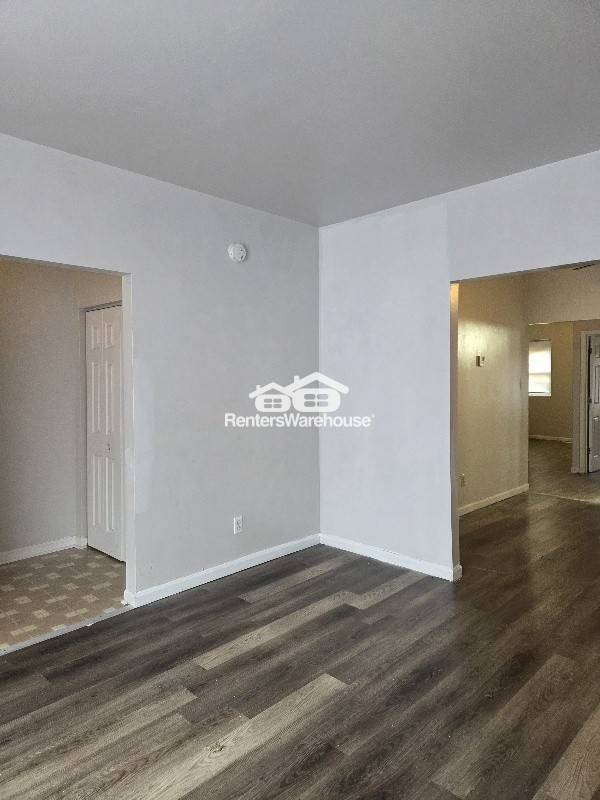 Foto del edificio - 4119 Farlin Ave