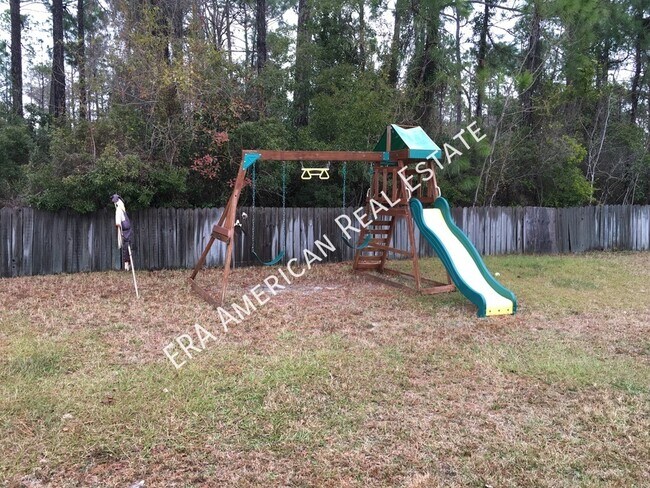 Foto del edificio - 1053 Quail Hollow Dr