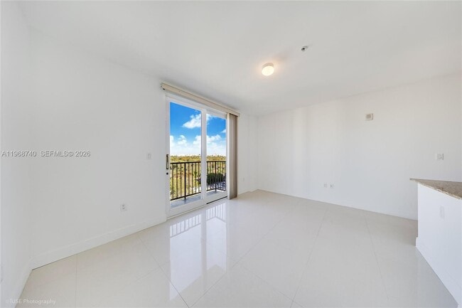 Foto del edificio - 2701 SW 3rd Ave