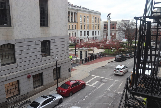 Foto del edificio - 24 Beacon St