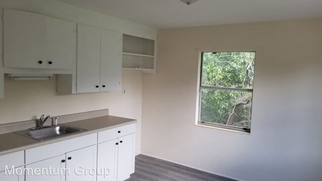 Foto del edificio - 2929 Fairfield Ave S