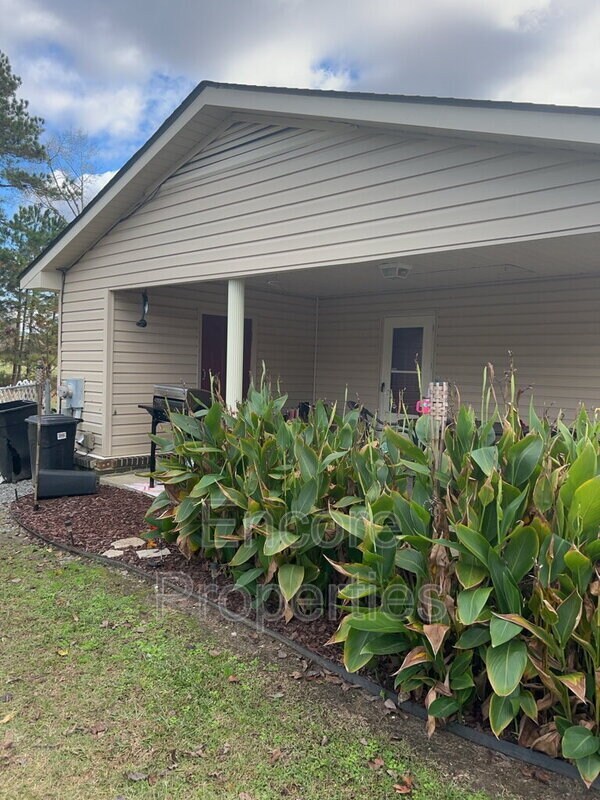 Foto del edificio - 4761 Butler Nursery Rd