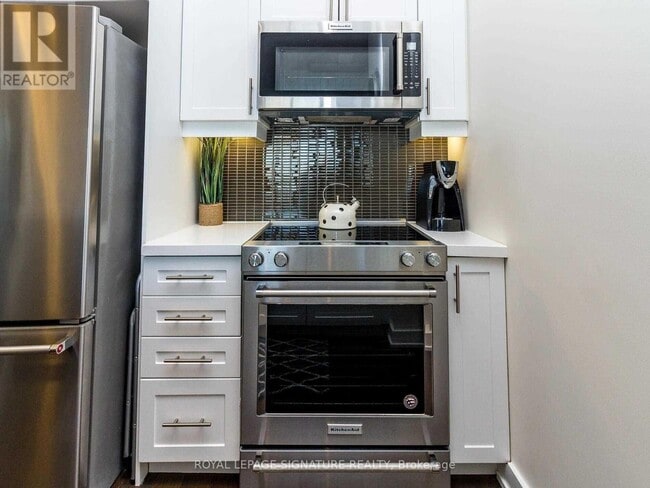 Building Photo - 4011 Brickstone Mews