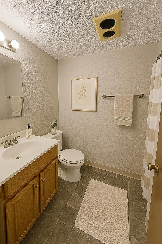 Foto del edificio - 902 E 5th St