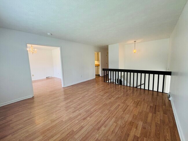 Foto del edificio - 306 Woodbine Dr