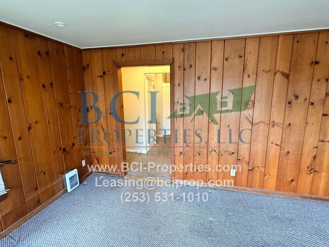 Building Photo - LAW-5503