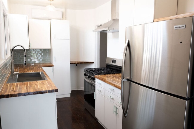 Foto del edificio - 3029 W Vernon Ave