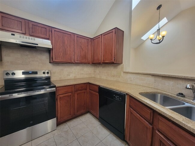 Building Photo - 932 Winchester Ln