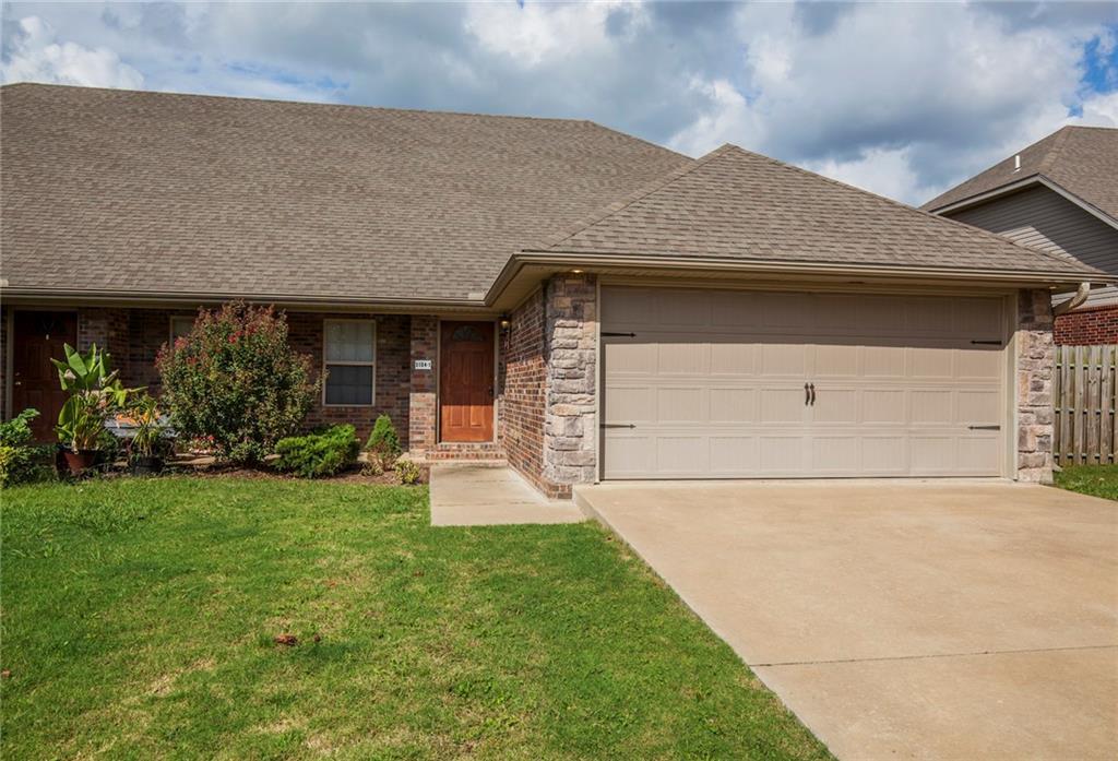 3104 SW Deerfield Blvd, Bentonville, AR 72712 Townhouse for Rent in