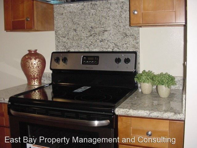 Building Photo - 3 br, 2 bath House - 378 Fir Tree Ct.