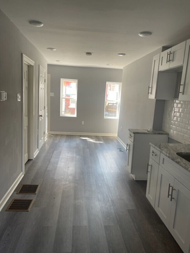 Foto del edificio - Beautifully Updated 2 Bedroom