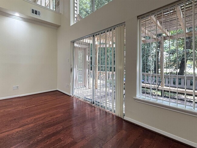 Foto del edificio - 31 N Lakeridge Cir