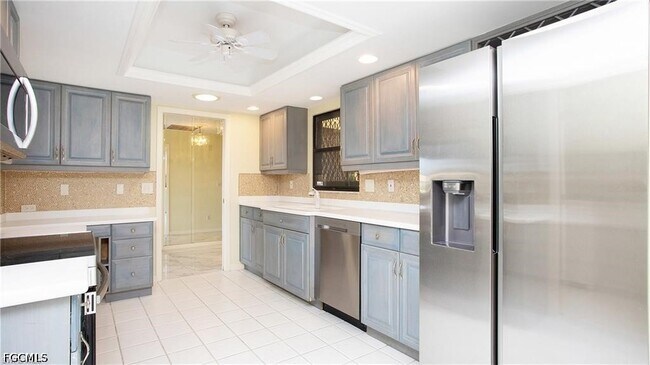Foto del edificio - 319 Reynolds Ct