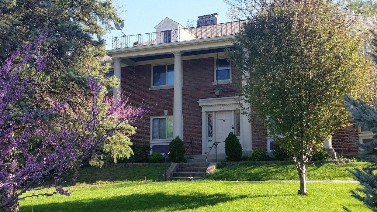 Foto principal - 914 Ludlow Ave