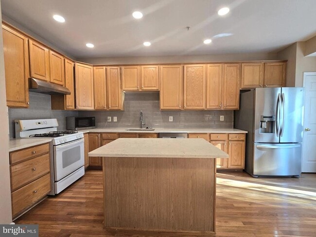 Building Photo - 14124 Tatani Dr