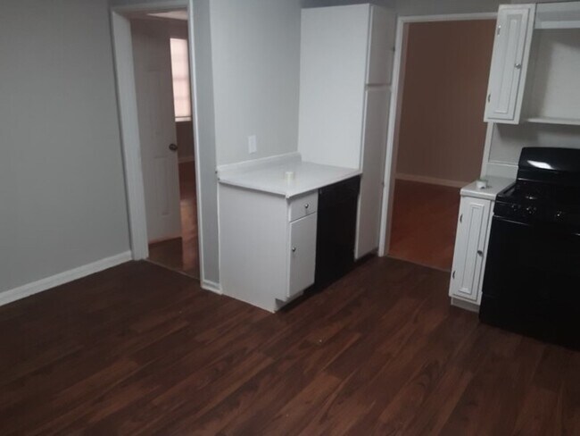 Building Photo - 340 Sumerset Dr