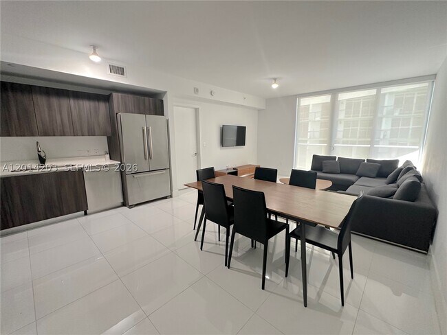 Foto del edificio - 488 NE 18th St