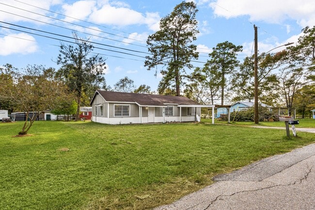 Building Photo - 340 Magnolia Dr