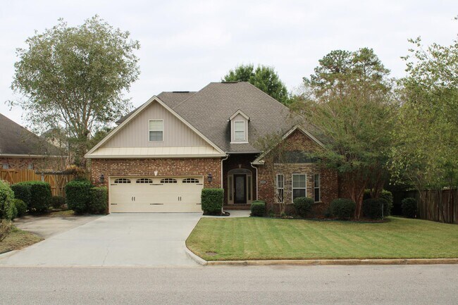 Foto del edificio - 502 AMBROSE LN.