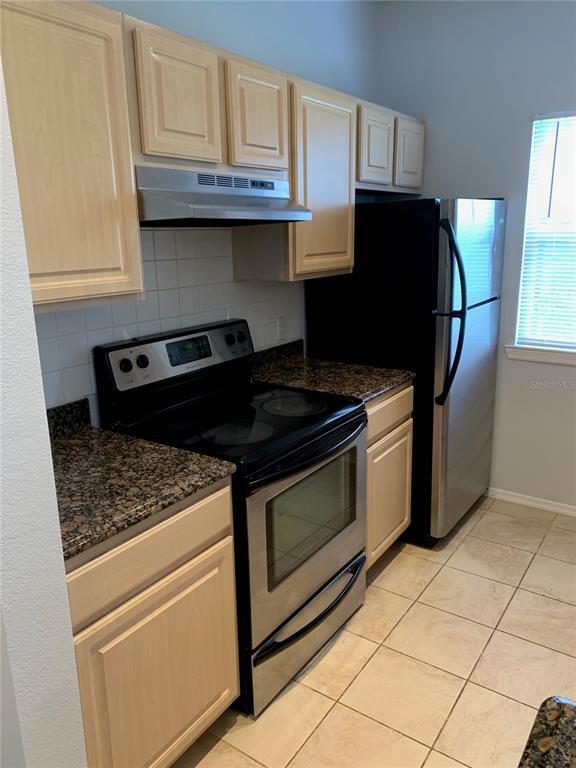 Foto del edificio - 420 Summit Ridge Pl