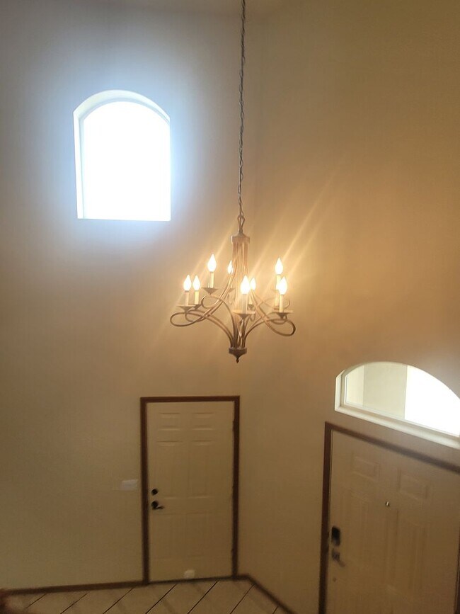 Building Photo - For Rent Condo in Richland, Washington