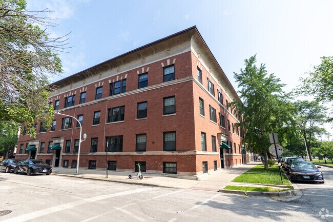 Building Photo - 3149 W Lyndale St