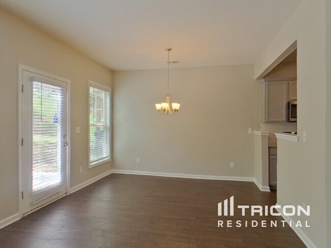 Foto del edificio - 3612 Moon Crest Dr
