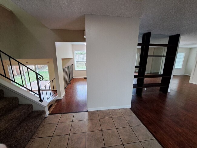 Building Photo - North Vacaville 4/3 is Ready for YOU!