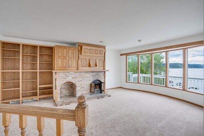 Foto del edificio - 17822 SE 40th Pl Bellevue, WA 98008 $5,680...