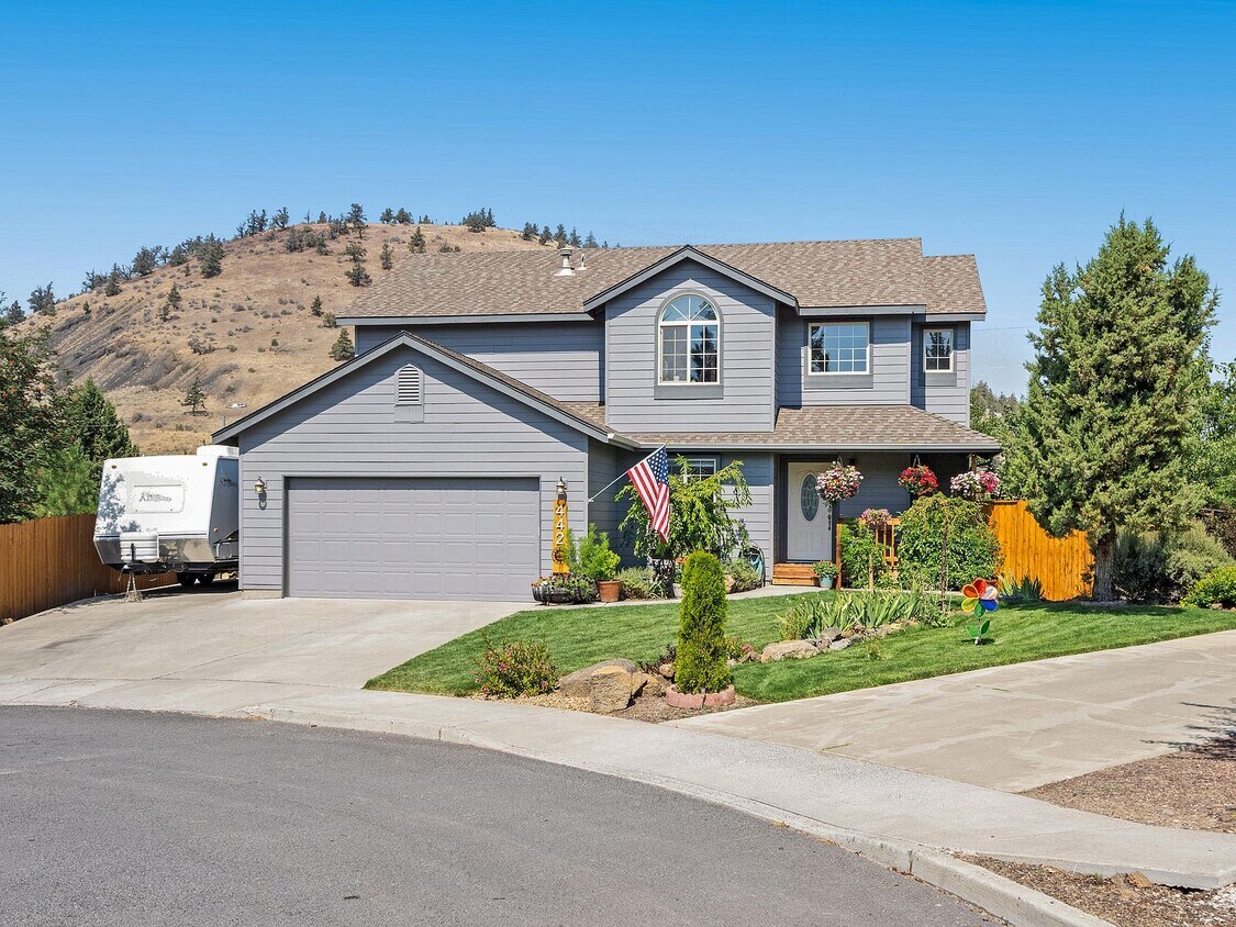 Foto principal - 442 NE Alpenview Ln