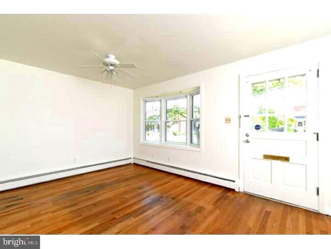 Foto del edificio - 742 S Matlack St