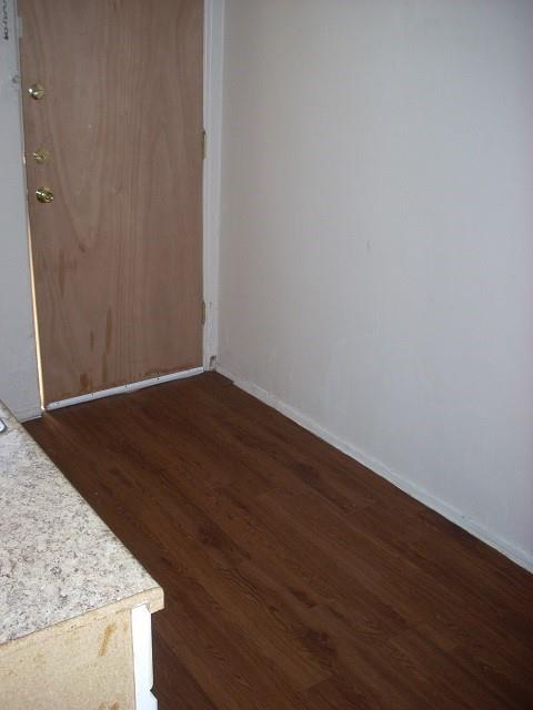 Building Photo - 519 S Carancahua St