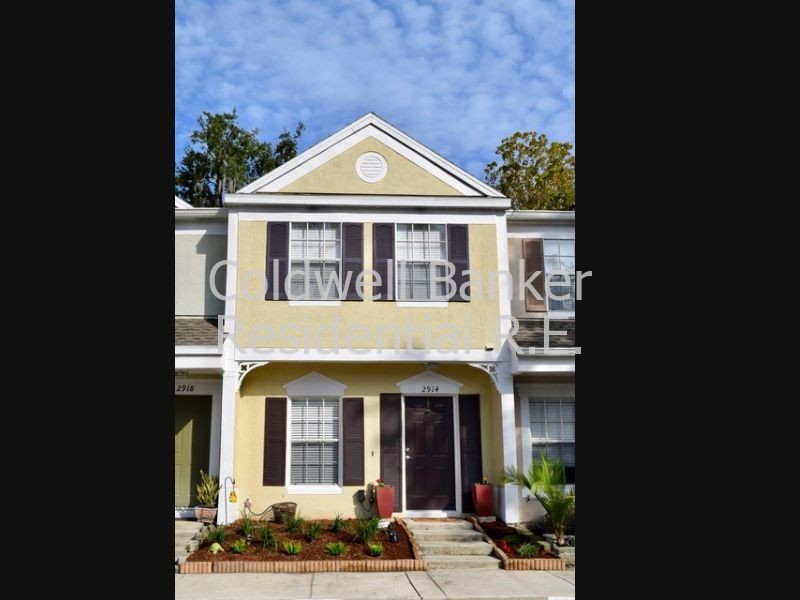 Foto principal - Beautiful Townhome in Gated Community