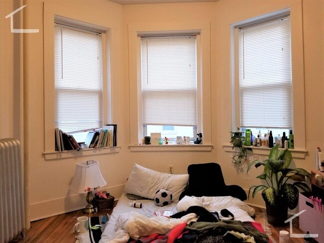 Foto del edificio - 56 Brighton Ave