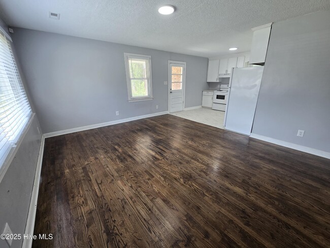 Building Photo - 5968 Acorn Rd