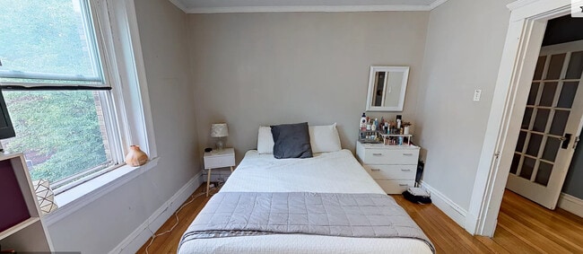 Building Photo - 34 Chiswick Rd