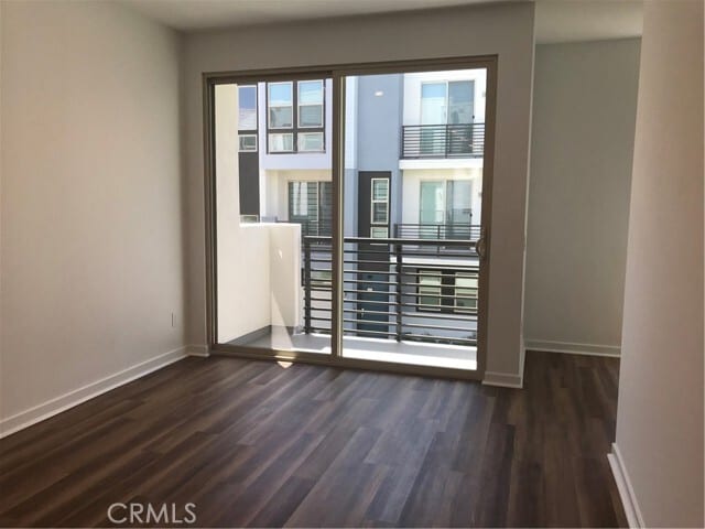 Building Photo - 322 Placemark