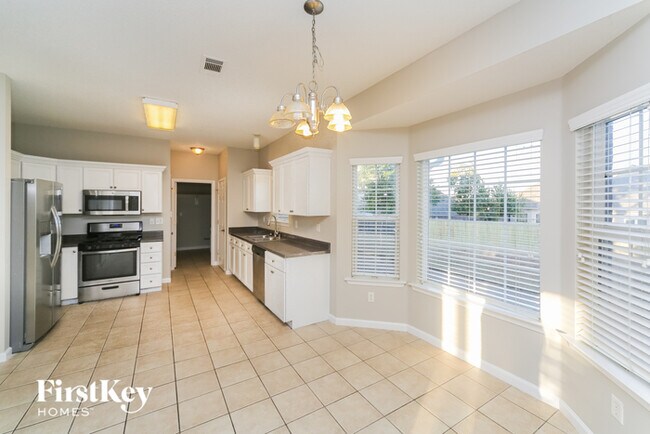 Building Photo - 5052 Rivercrest Ln