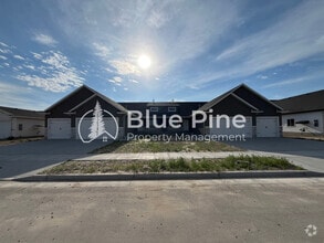 Building Photo - 6360 Ender Ln