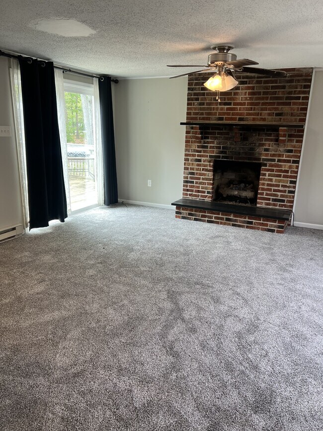 Foto del edificio - 1426 Stagecoach Rd