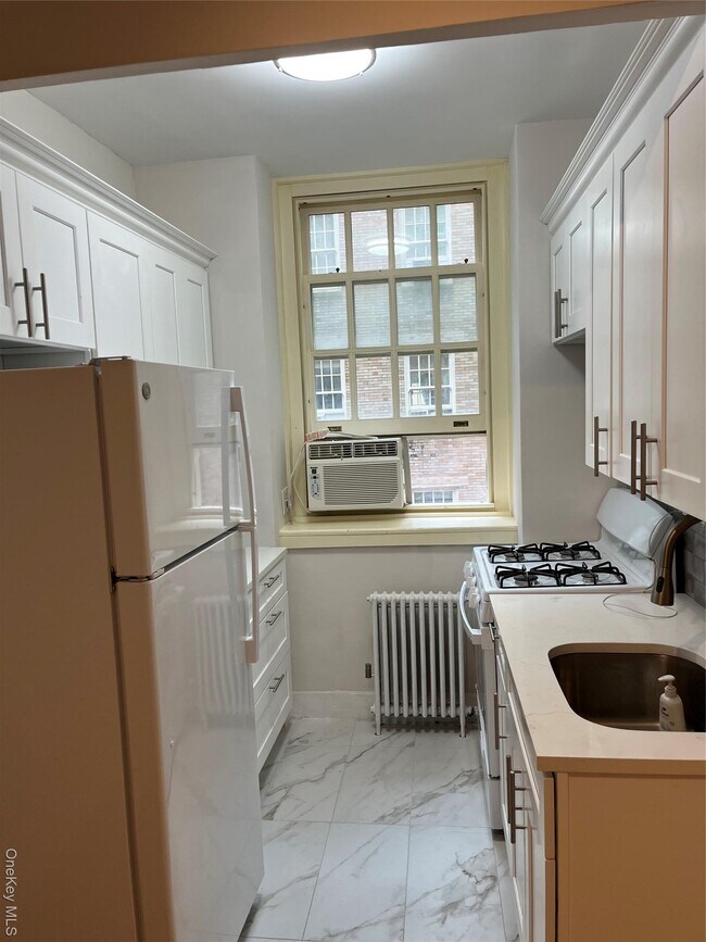 Foto del edificio - 509 E 77th St