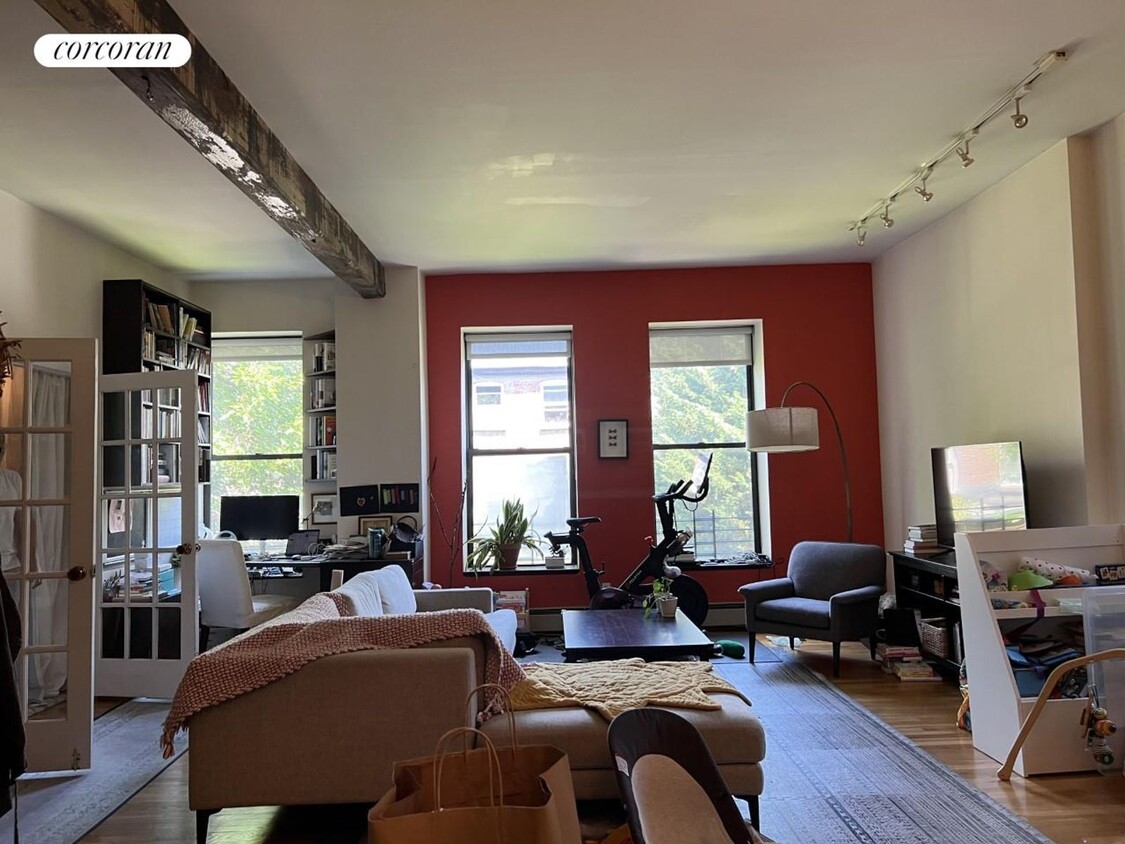 Primary Photo - 11 Sterling Pl