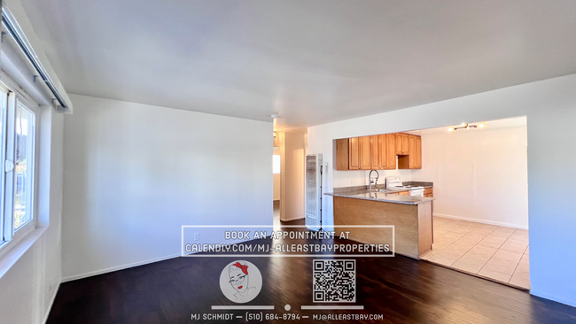Building Photo - 2 bedroom in convenient location includes ...
