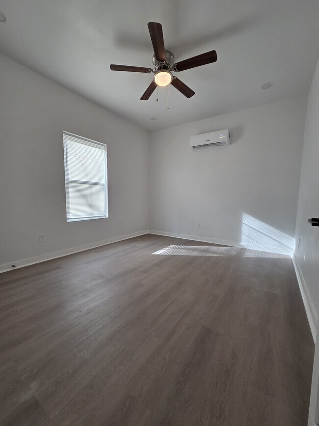 Foto del edificio - 3530 Highview Ct
