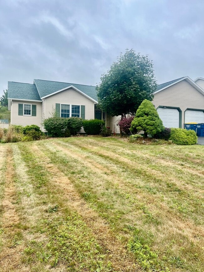 Photo - 336 Westlind Rd House