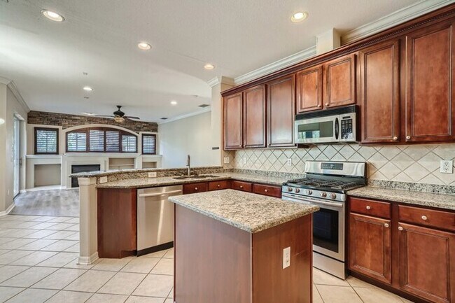 Building Photo - 15715 Ibisridge Drive, Lithia, FL, 33547